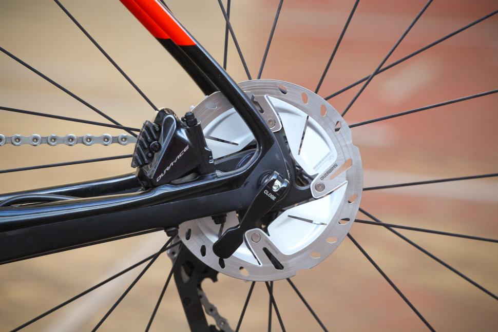 Vitus ZX-1 Team Aero Disc Dura-Ace - rear disc.jpg