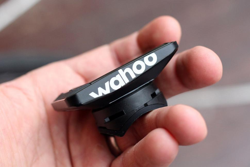 Wahoo Elemnt Mini - unit side.jpg