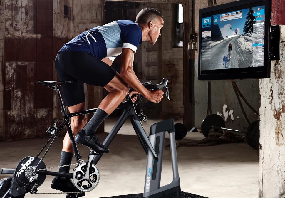 Wahoo KICKR CLIMB_Zwift (2).jpg