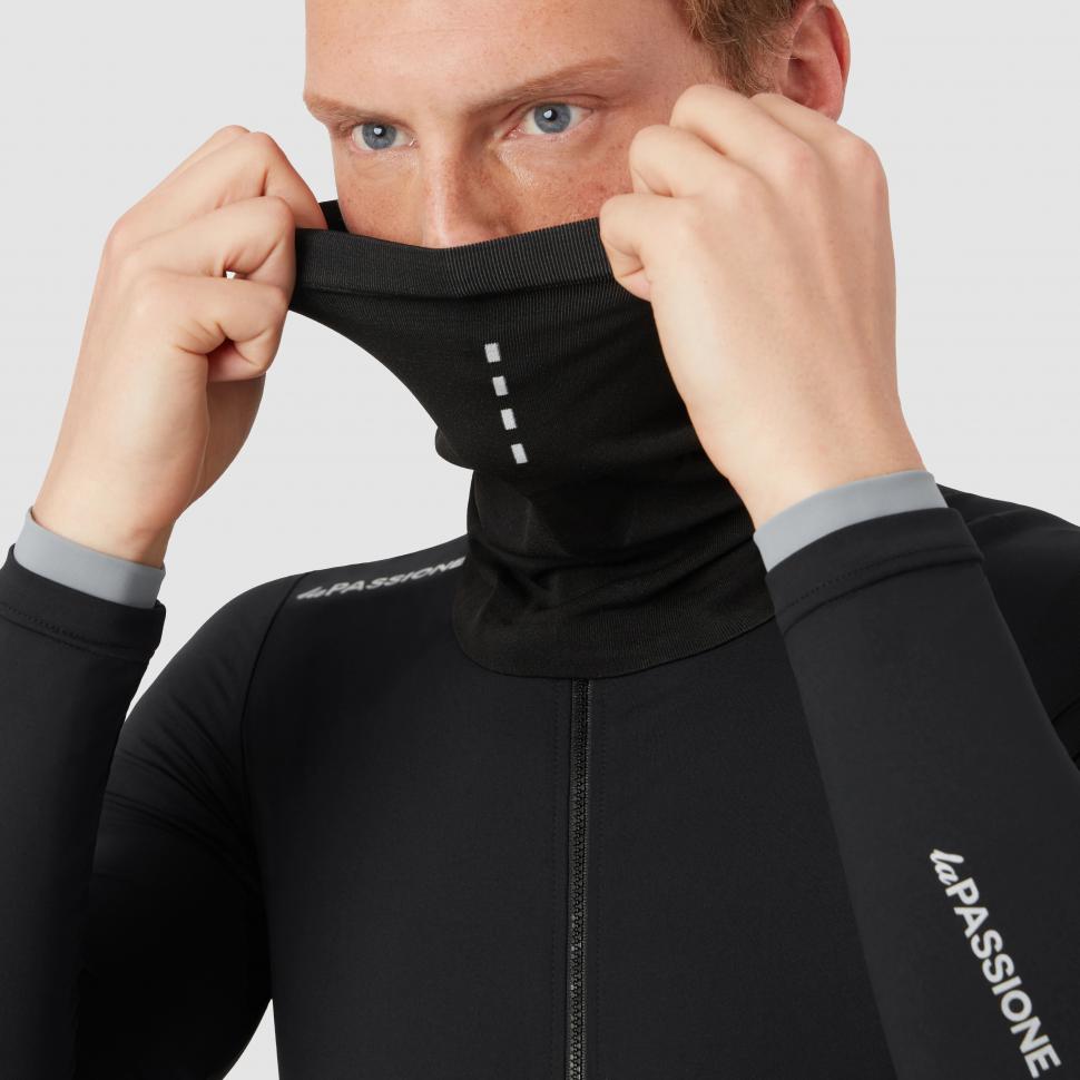 La Passione SML Neck_Warmers