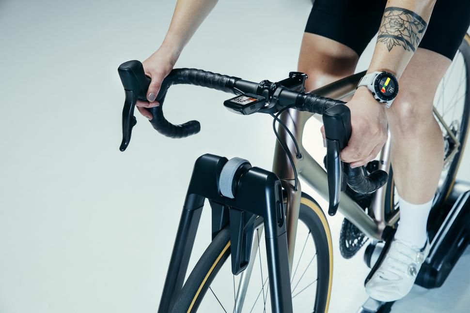 2022 Wahoo Kickr Rollr 4