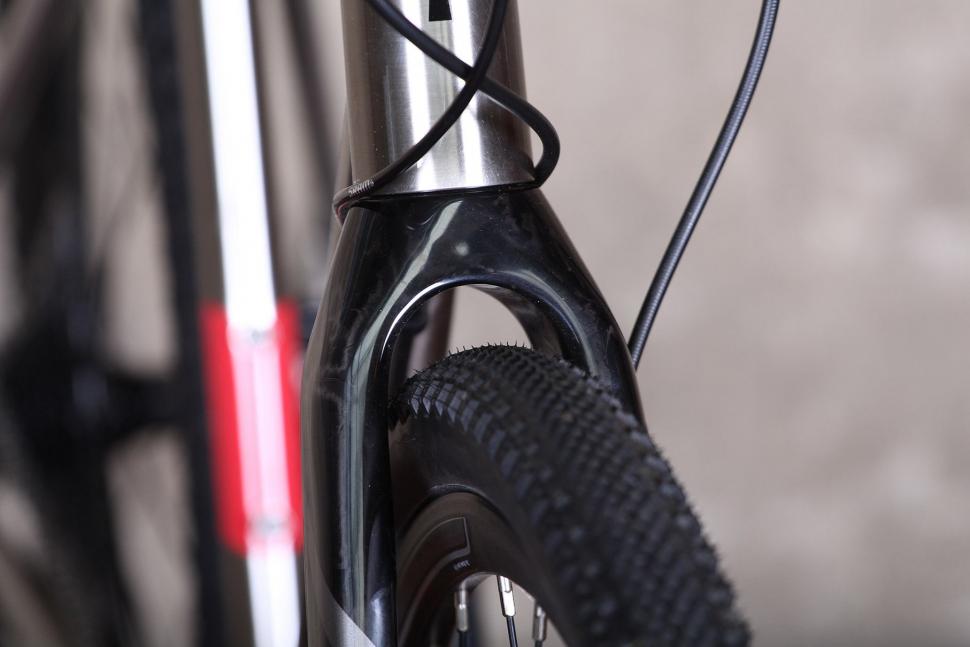 Wilier Jaroon - fork clearance.jpg