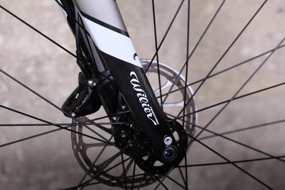 Wilier Jaroon - fork detail.jpg