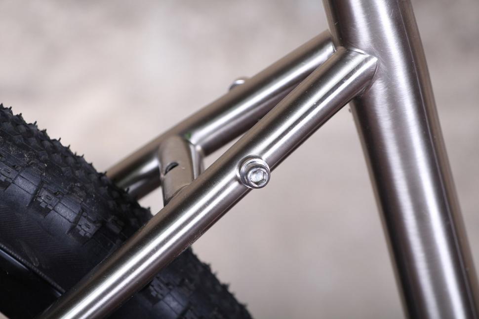 Wilier Jaroon - mounts.jpg