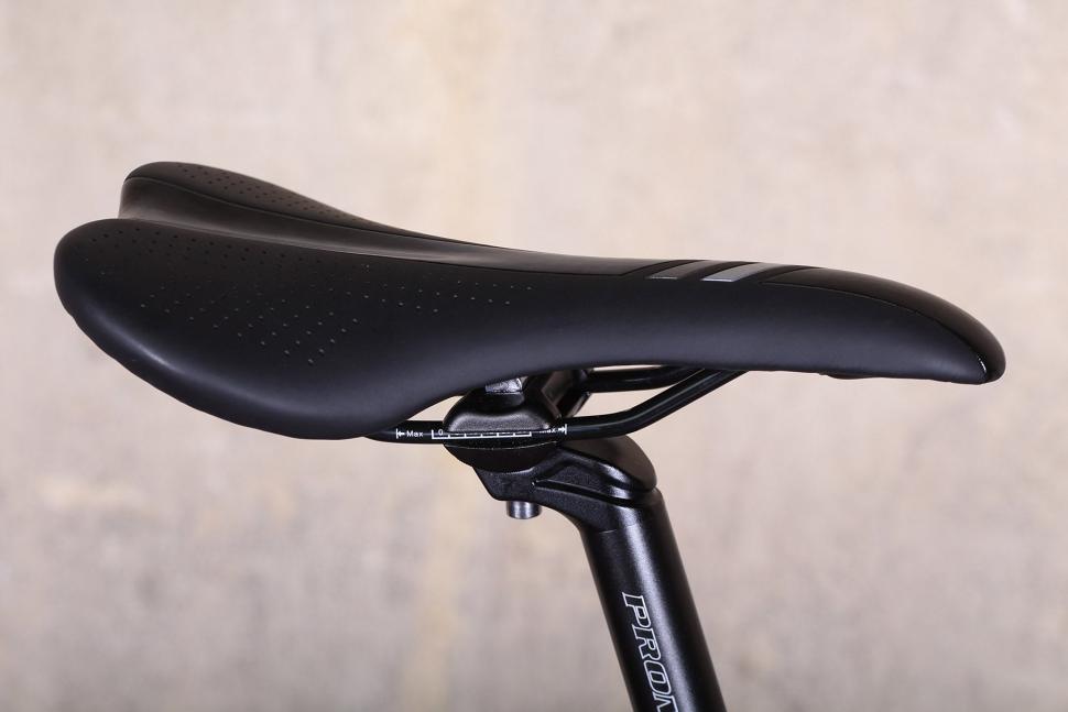 Wilier Jaroon - saddle.jpg
