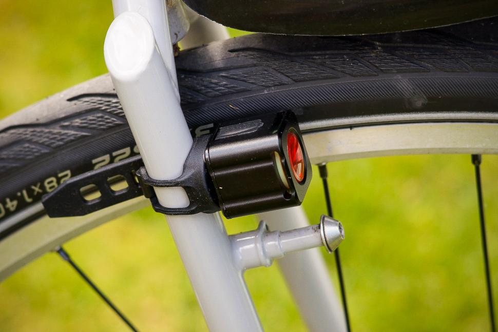 Xeccon Geinea iii rear seatstay mount.jpg