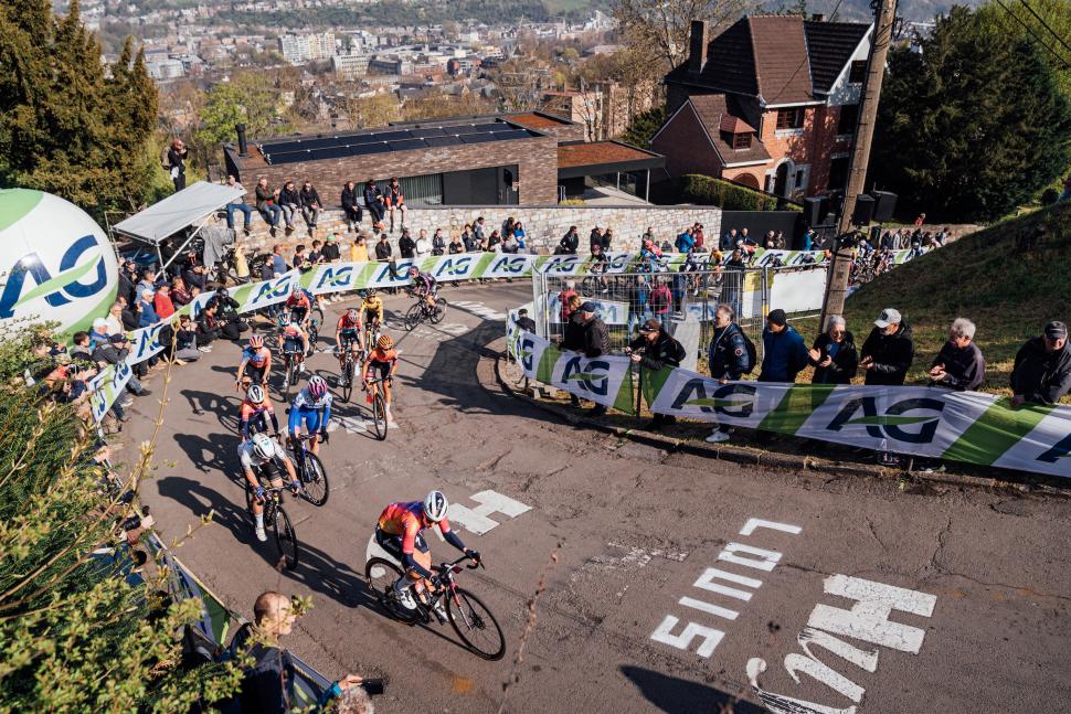 Mur de Huy Fl&egrave;che Wallonne 2023 (Zac Williams/Swpix.com)