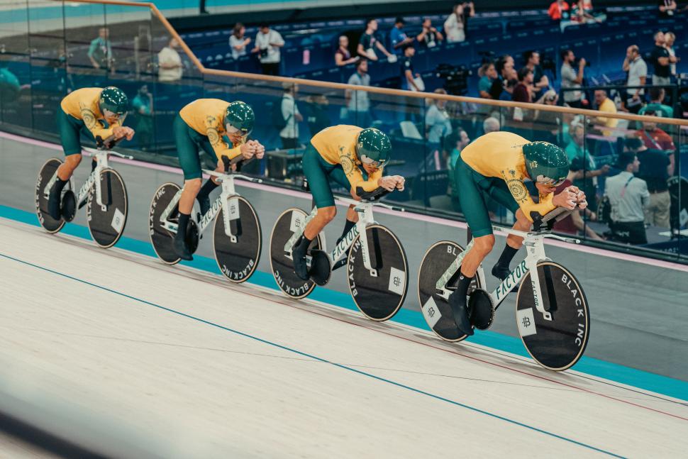 Australia team pursuit at 2024 Paris Olympics (Zac Williams/SWpix.com)