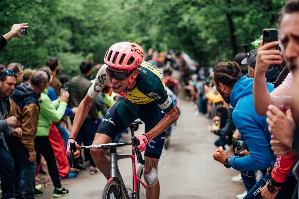 2023 Giro d'Italia Hugh Carthy (SWpix.com/Zac Williams)