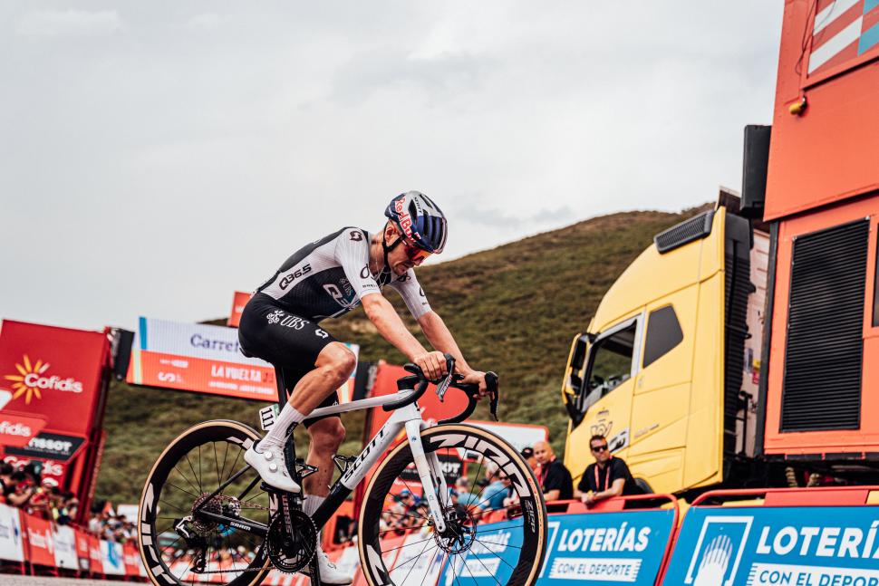 Tom Pidcock, stage 14, 2025 Vuelta 