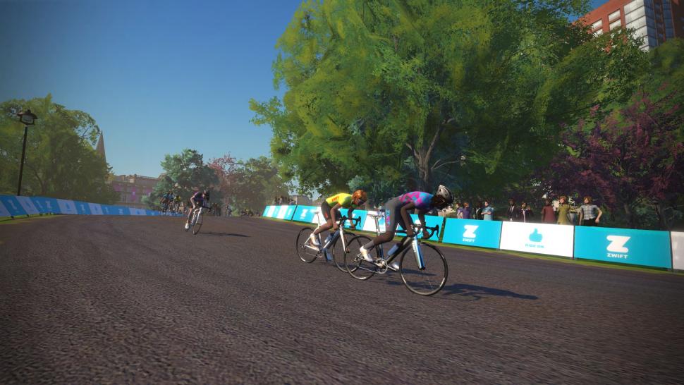 Zwift Crit City - 1