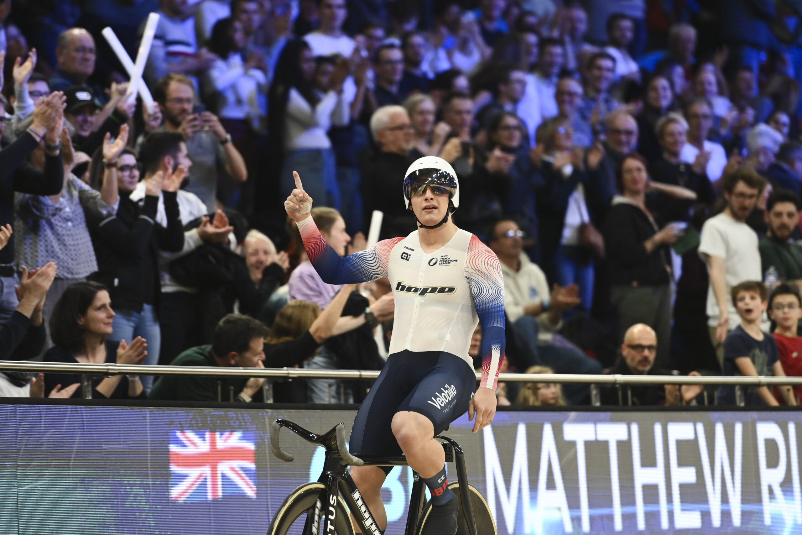 Matthew Richardson promises to co-operate “properly” with British Cycling misconduct investigation with “contrition for the feelings of anyone who might be affected”