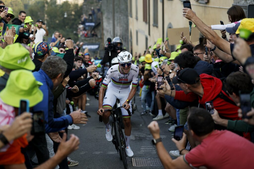 Tadej Pogačar wins fifth straight Il Lombardia title, 2025