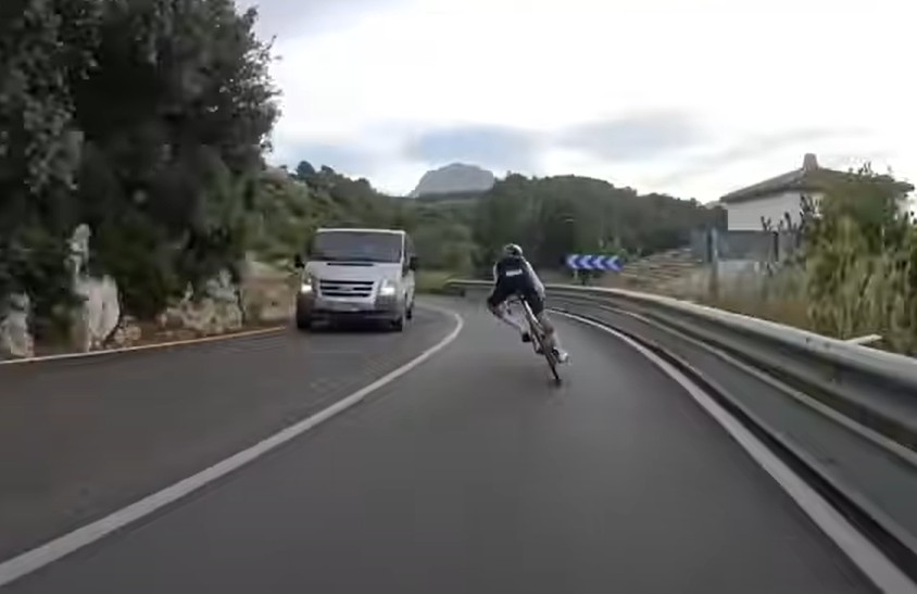 Tom Pidcock descending video