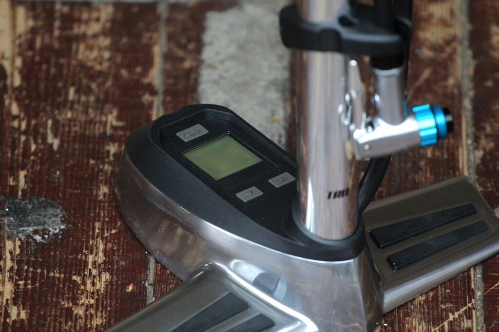 Truflo Digitrack track pump - base