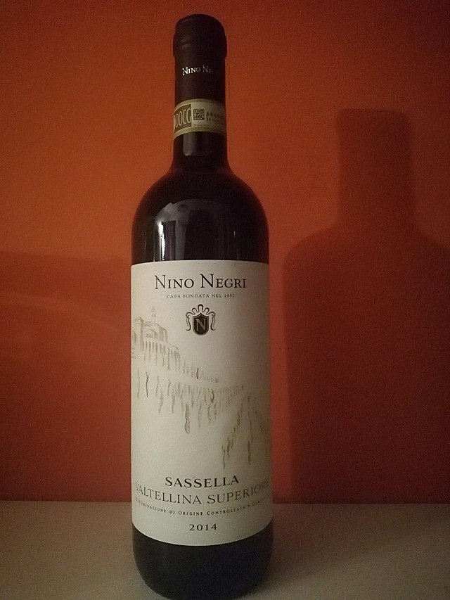 Vino sassella valtellina superiore – licenced under CC BY-SA 4.0 by LiaFla on wikimedia commons