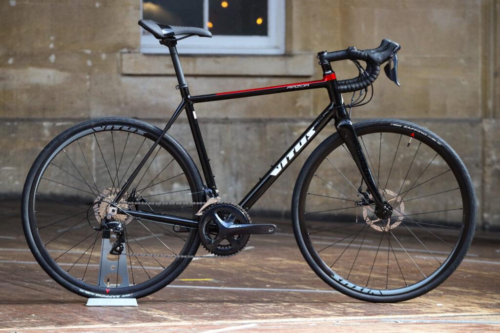 Vitus Razor VR Disc Road Bike.jpg