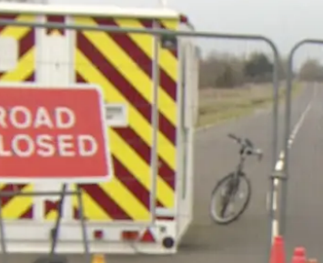 https://cdn.road.cc/wp-content/uploads/roadcc/whattodo.png