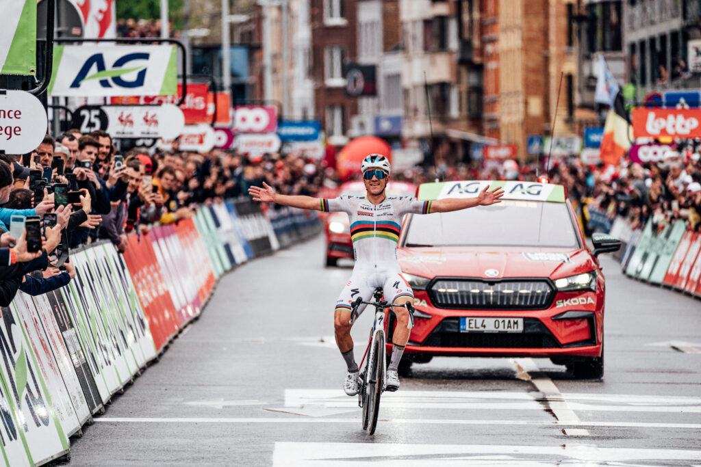 Remco Evenepoel wins 2023 Liège-Bastogne-Liège